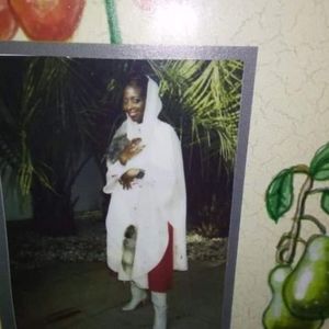 Meet your Posher, Real